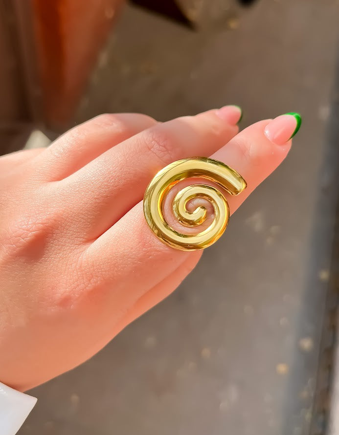 ANILLO ESPIRAL DORADO