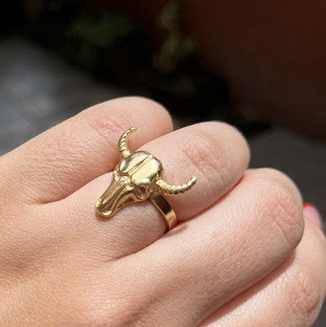ANILLO CARA DE TORO