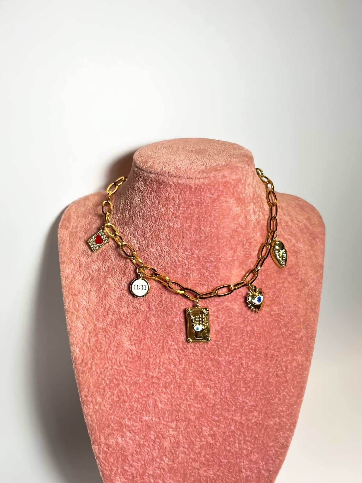 CHOKER COLGANTE CARTAS
