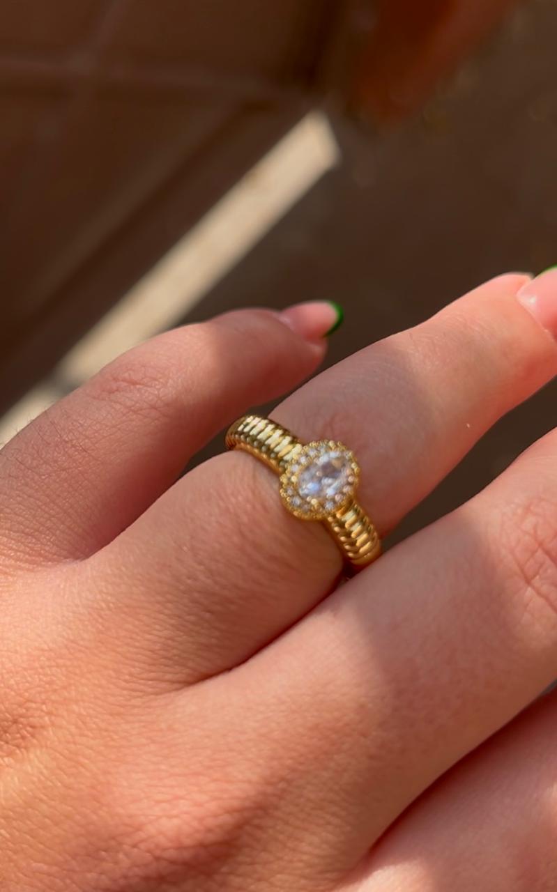 ANILLO ZIRCONIA OVALADA